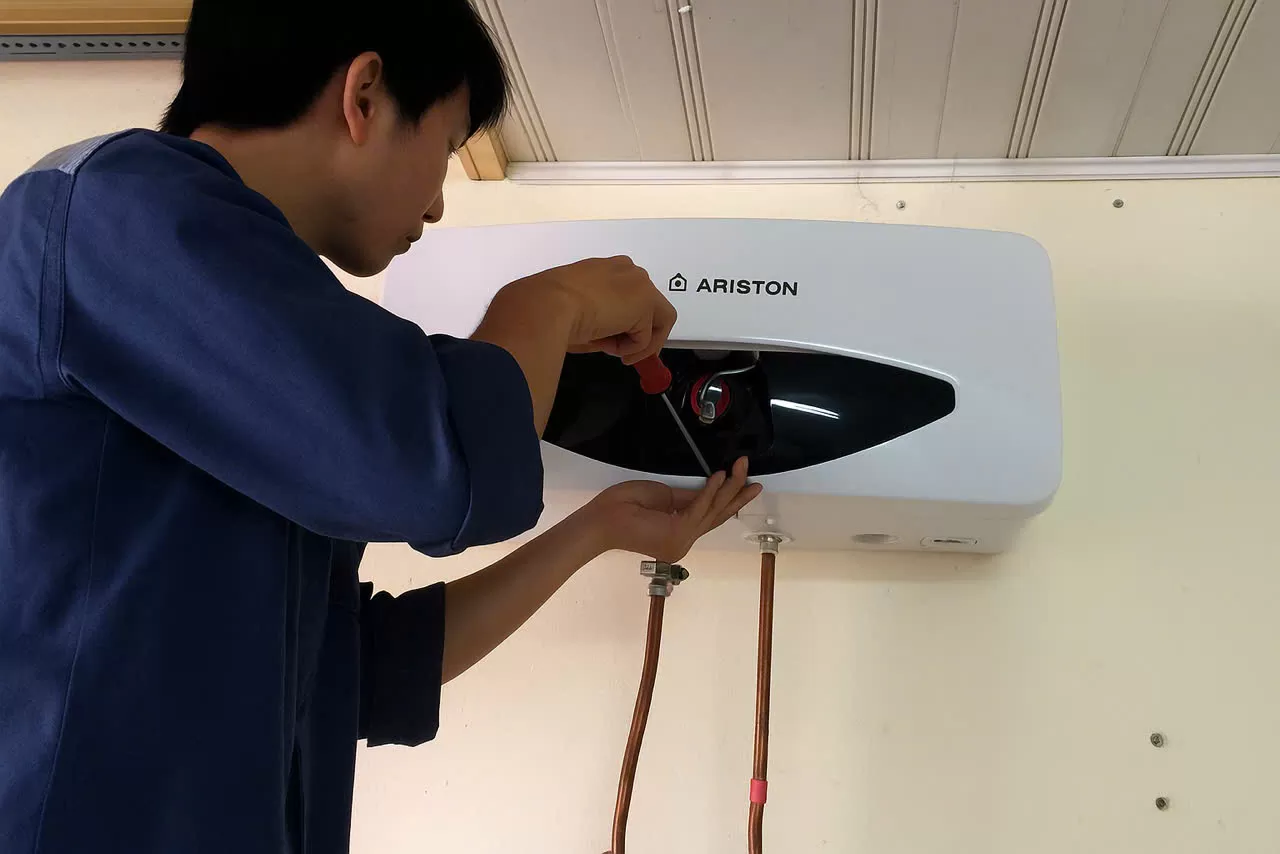 Vệ sinh bình nóng lạnh